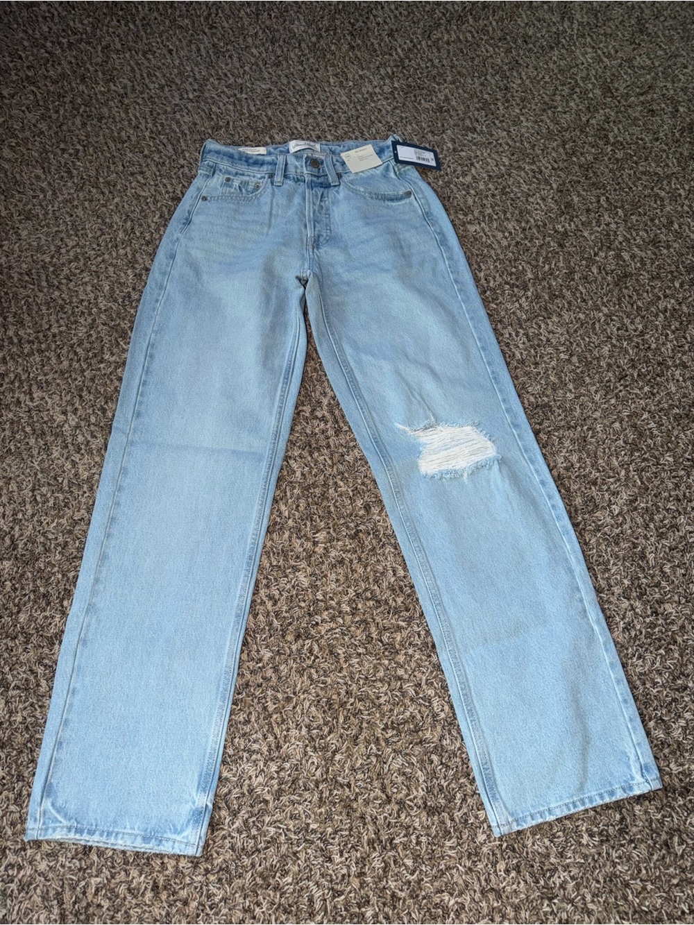 Universal Thread 90's Baggy Jean - Picture 4 of 6